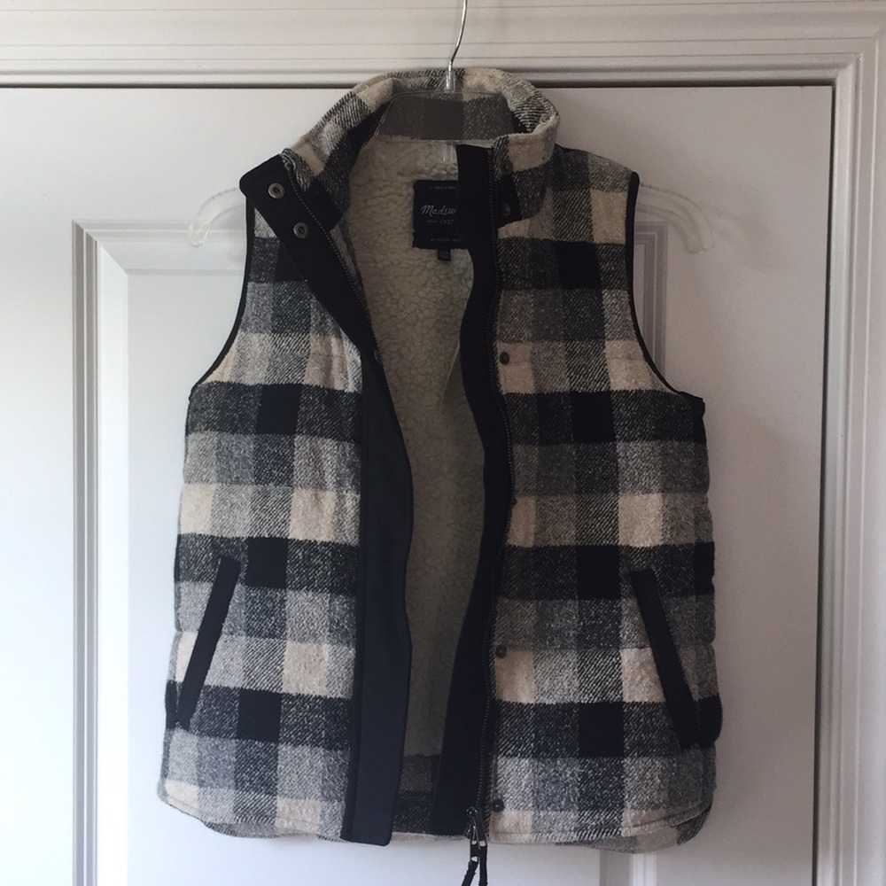 Madewell white and black buffalo vest